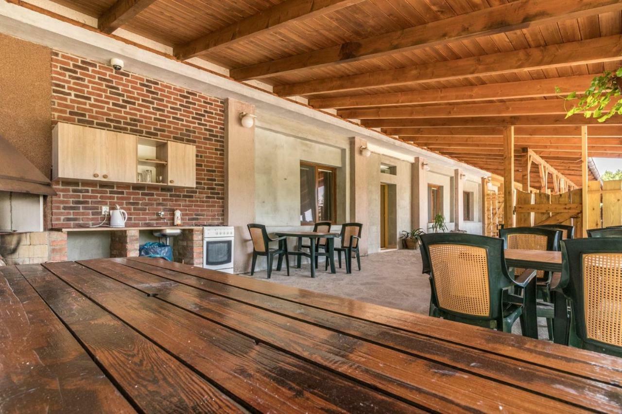 Restaurace penzion Pod Šumárníkem Tvarozna Lhota Exterior foto
