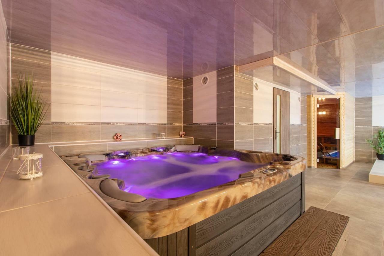 Restaurace penzion Pod Šumárníkem Tvarozna Lhota Exterior foto
