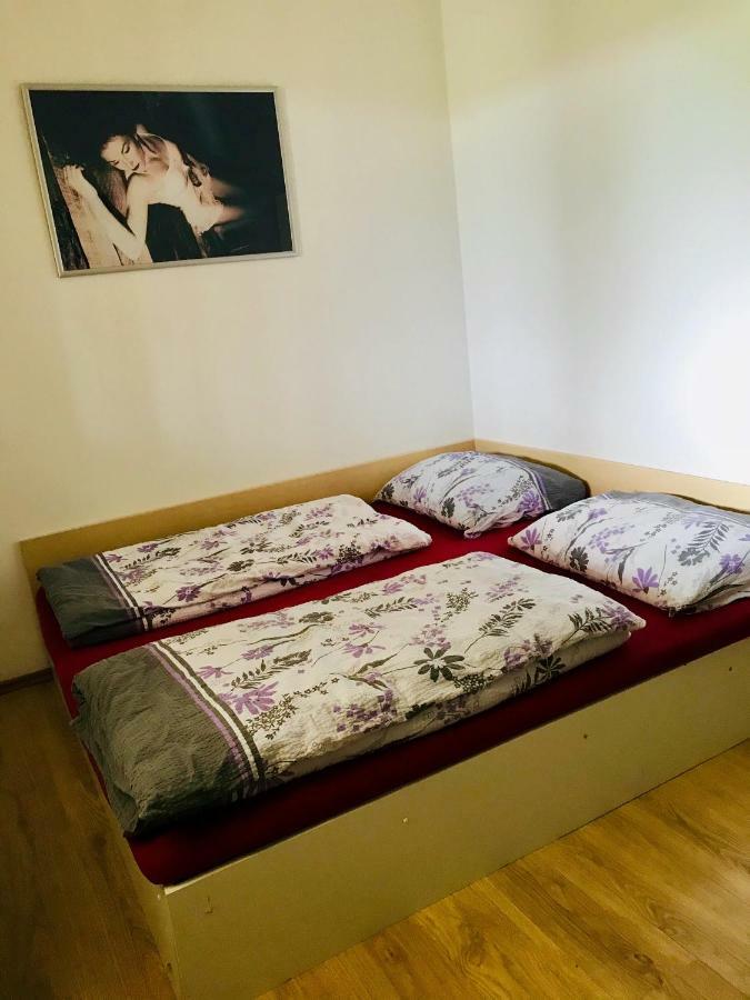 Restaurace penzion Pod Šumárníkem Tvarozna Lhota Exterior foto